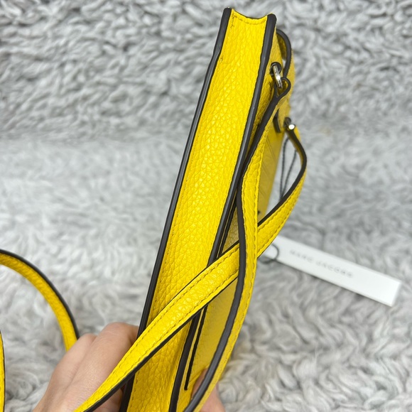 Marc Jacobs Bags Marc Jacobs Groove Phone Crossbody S7l01sp21